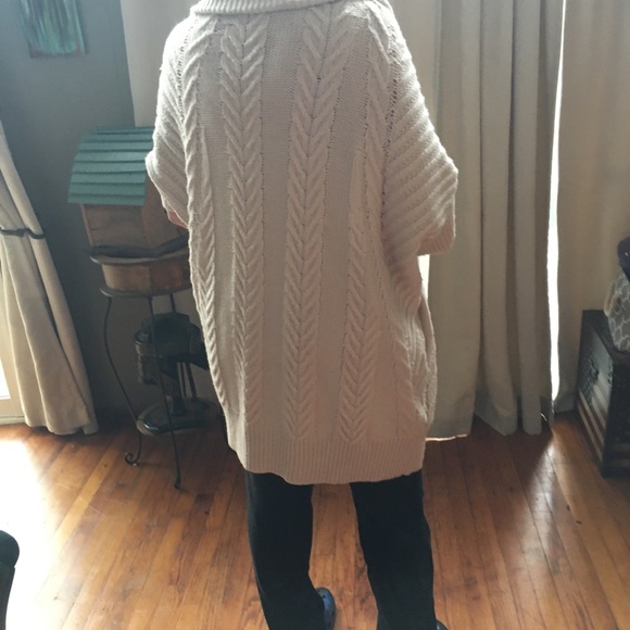 Cynthia Rowley sweater - Picture 4 of 4